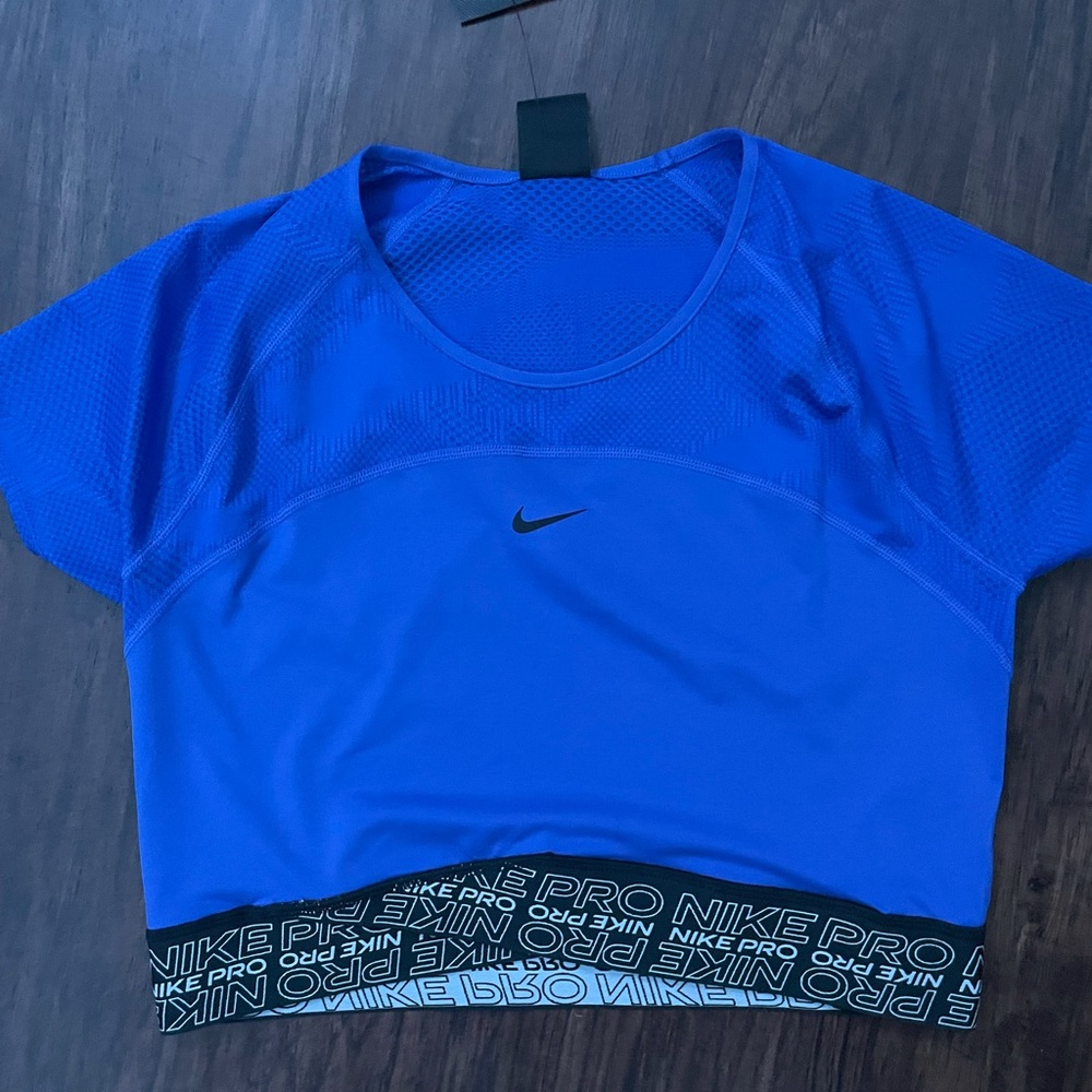 Cropped Athletic Top